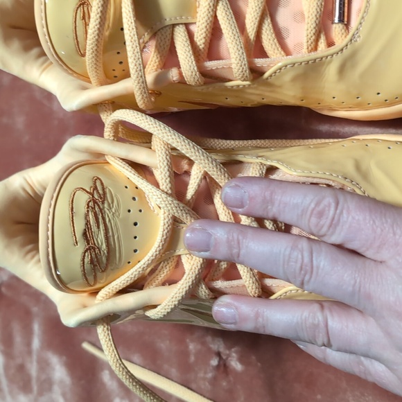 LeBron XXI Nike Basketball Melon Sneakers - Picture 9 of 10